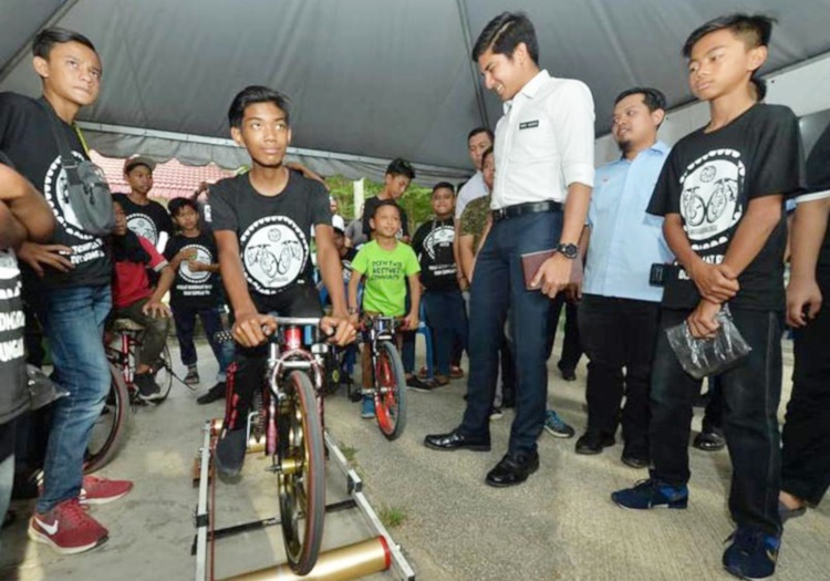 "Jangan Hina Tapi Bimbing Remaja Basikal Lajak" Syed Saddiq